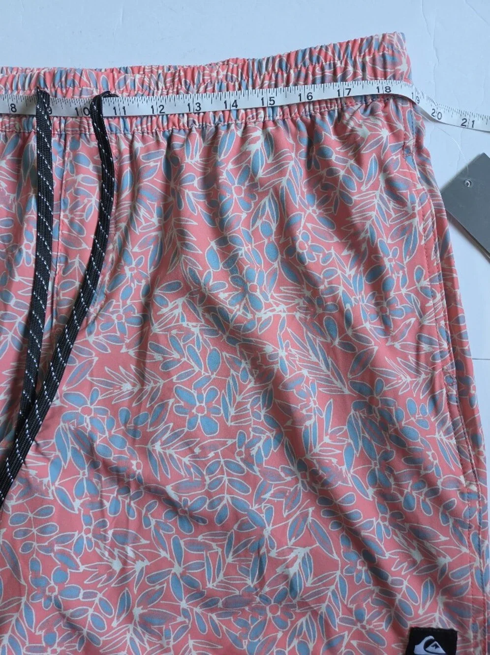 Quiksilver Coral Floral Quick-Dry Men’s Swim 6.5